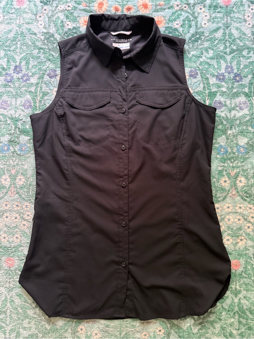 Columbia Women's Black Sleeveless Button-Down Shirt